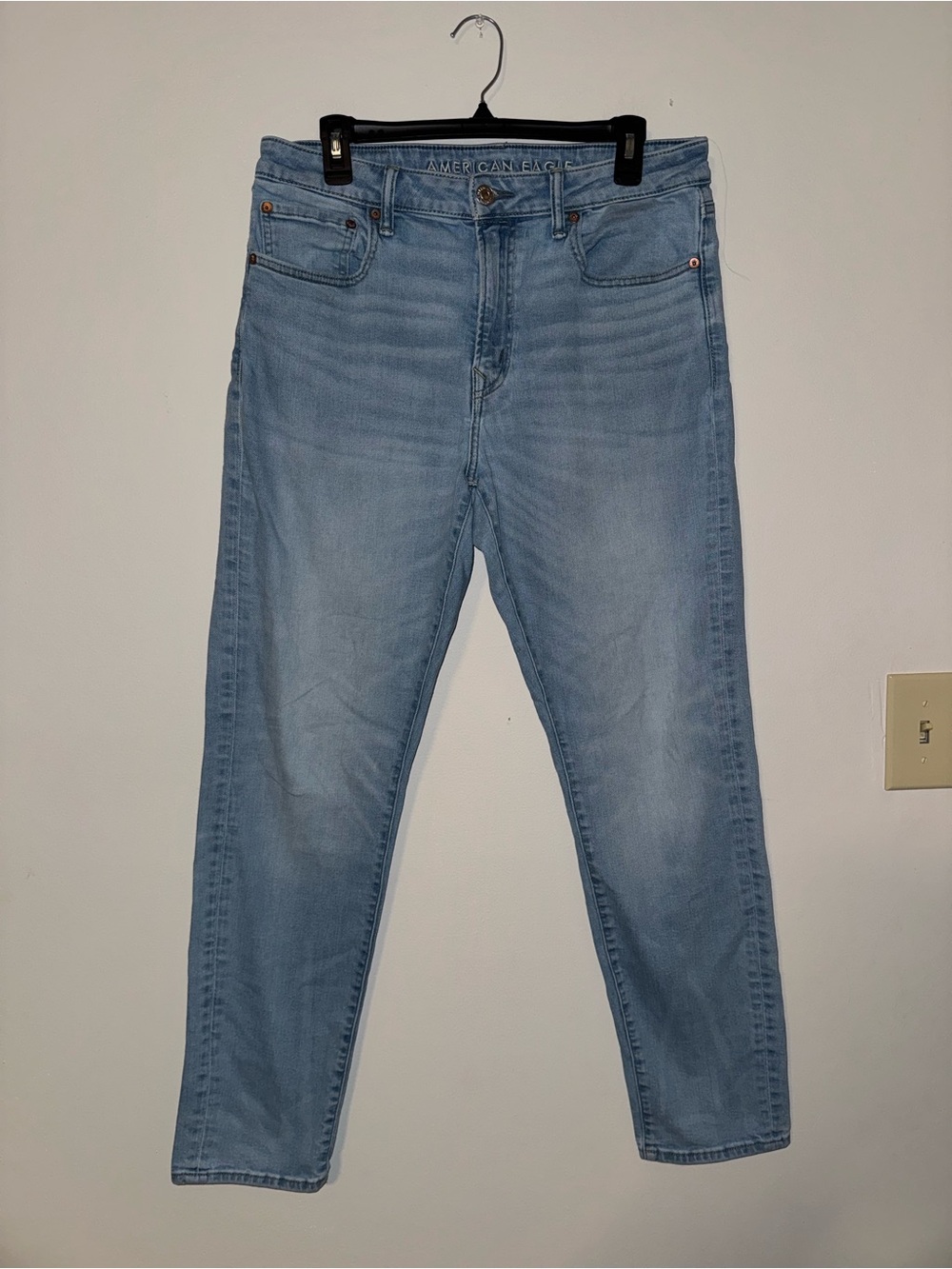 American Eagle Airflex+ athletic fit size 33x32 jeans